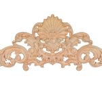 زخارف خشبية مصنوعة يدويًا