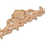 زخارف خشبية مصنوعة يدويًا