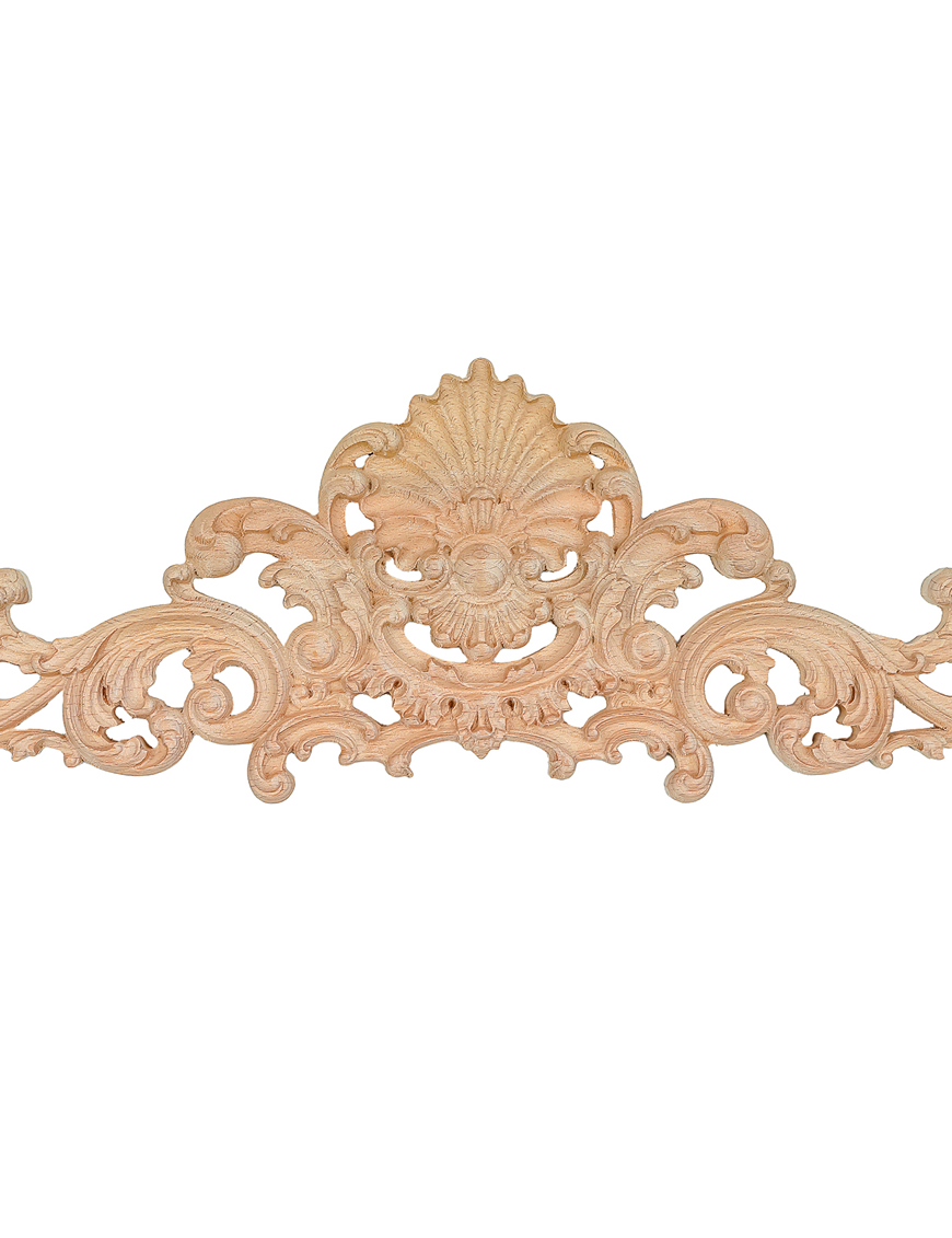 زخارف خشبية مصنوعة يدويًا